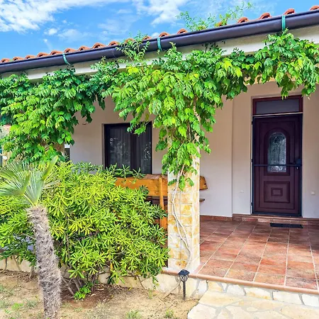 Сasa de vacaciones Nada By Interhome