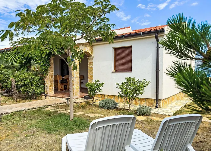 Nada By Interhome